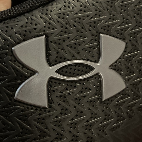 Athletic_Shoes